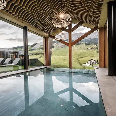 Отель Miraval Naturhotel 4*